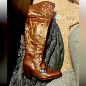 Knee high cowgirl boots